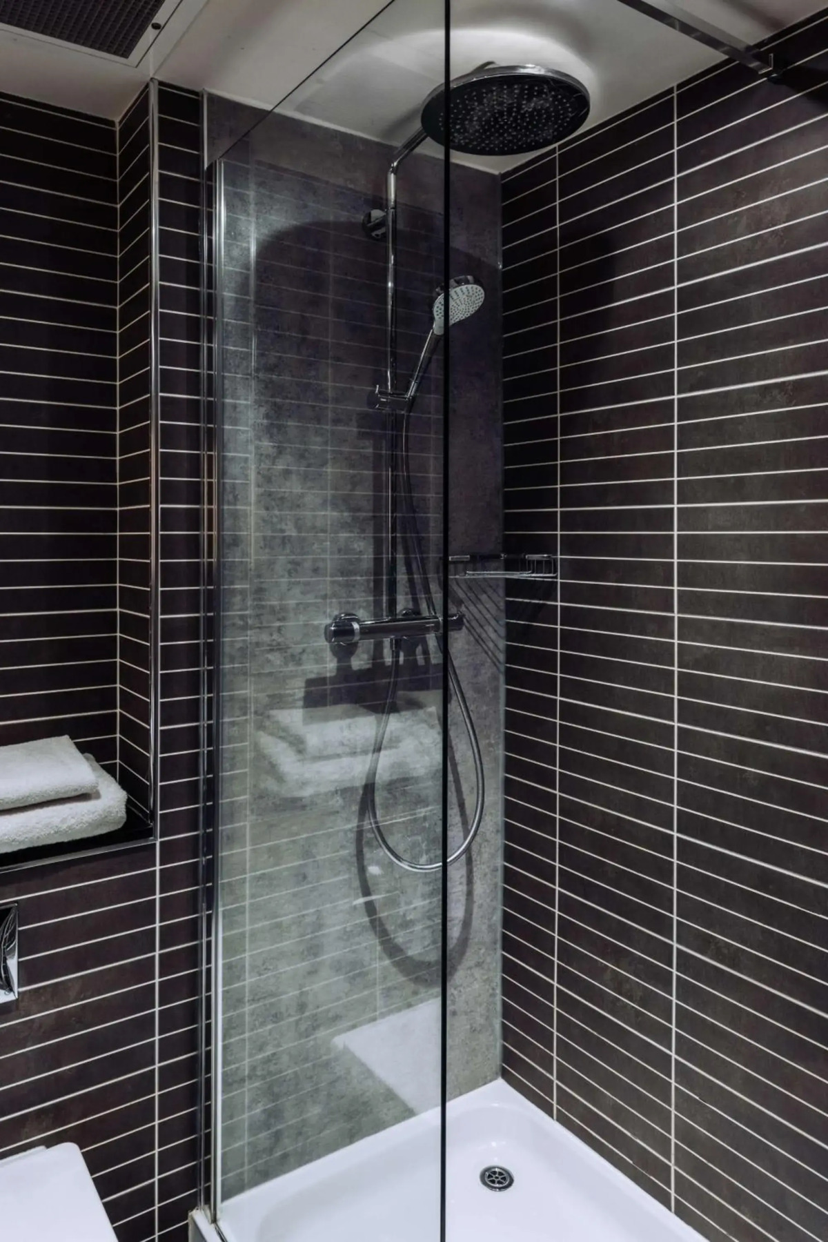 Отель Pentahotel Reading