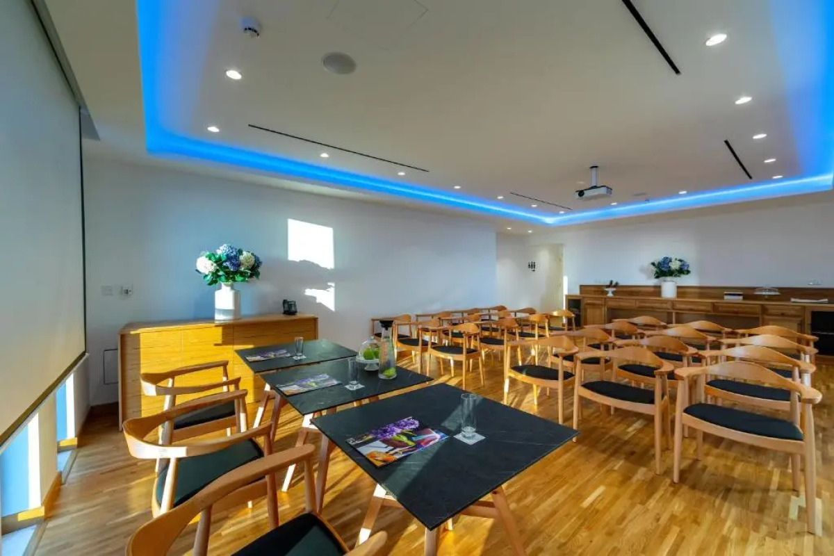 Anemi Hotel & Suites