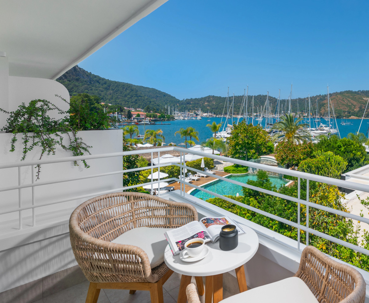 Yacht Classic Hotel - Boutique Class