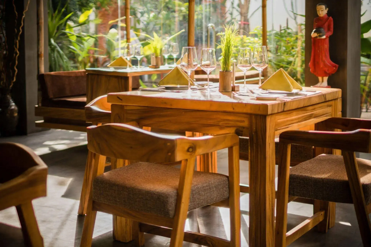 Les Bambous Luxury Hotel