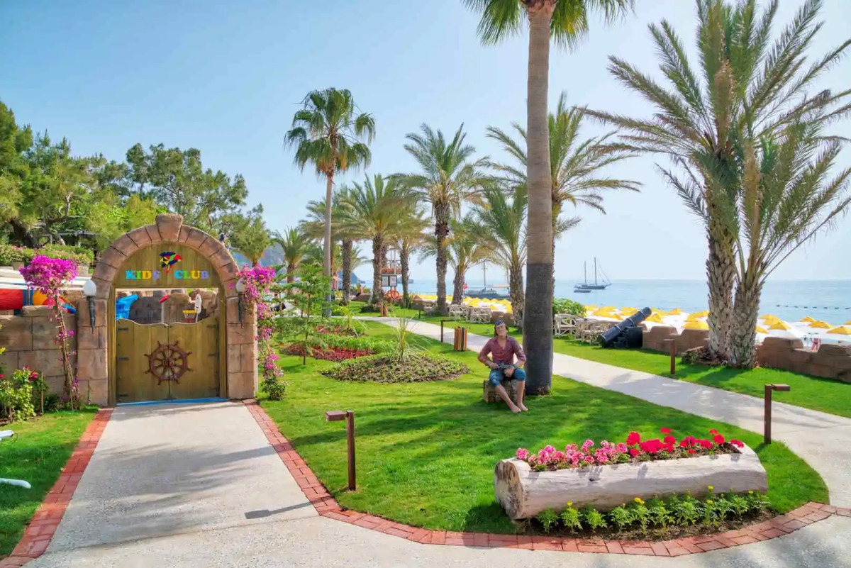 Отель Pirate's Beach Club - Ultra All Inclusive