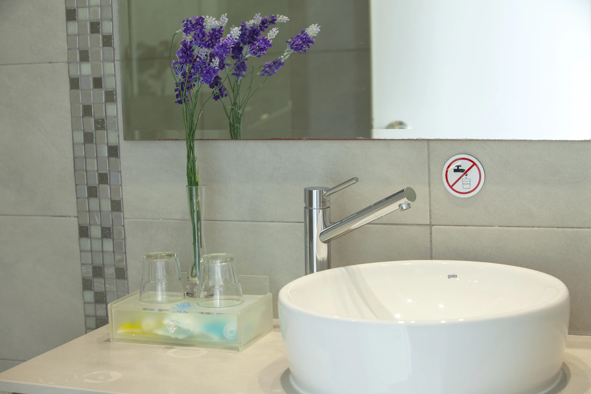 Limanaki Beach Hotel