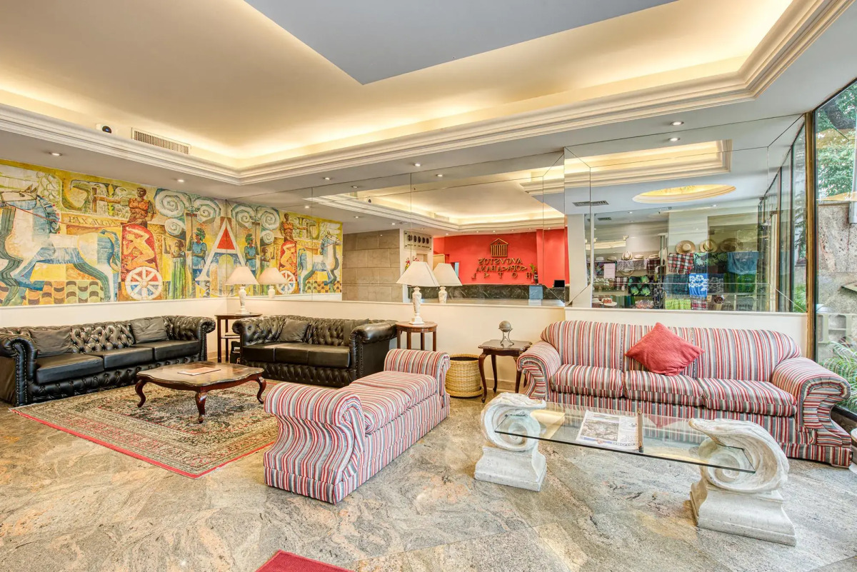 Augusto's Copacabana Hotel