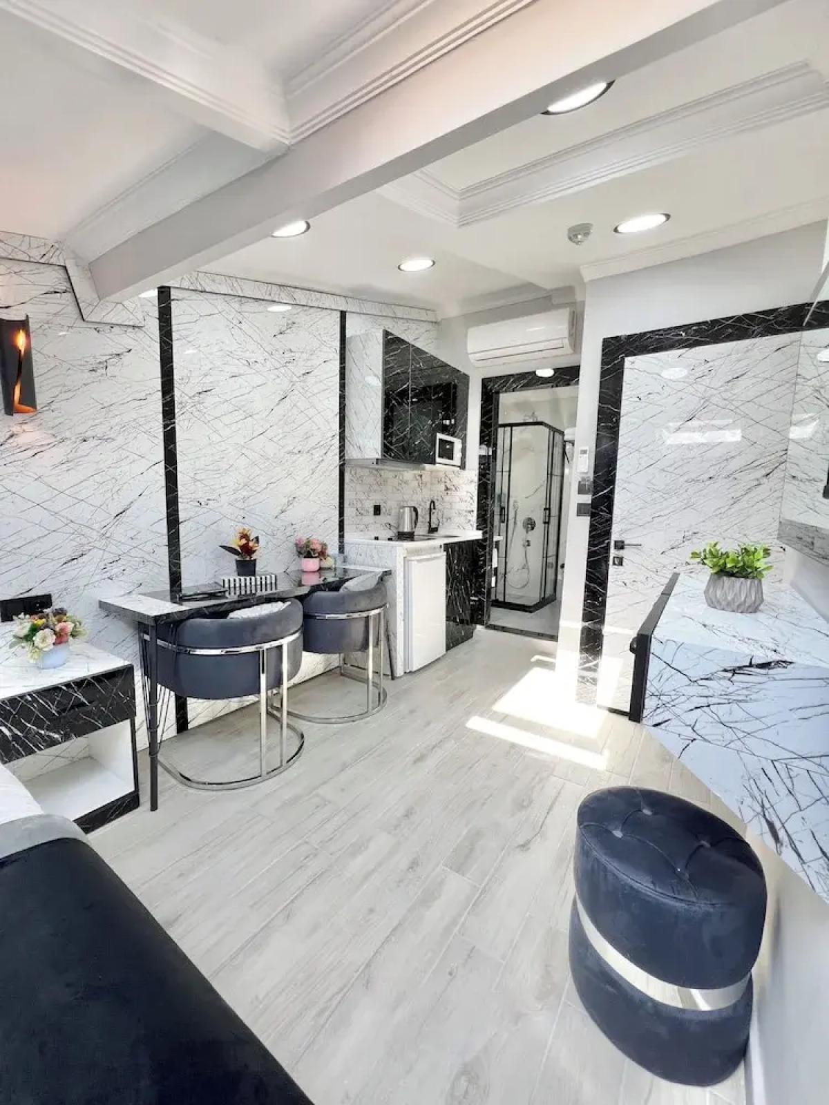 Taksim Larissa Hotel Suites