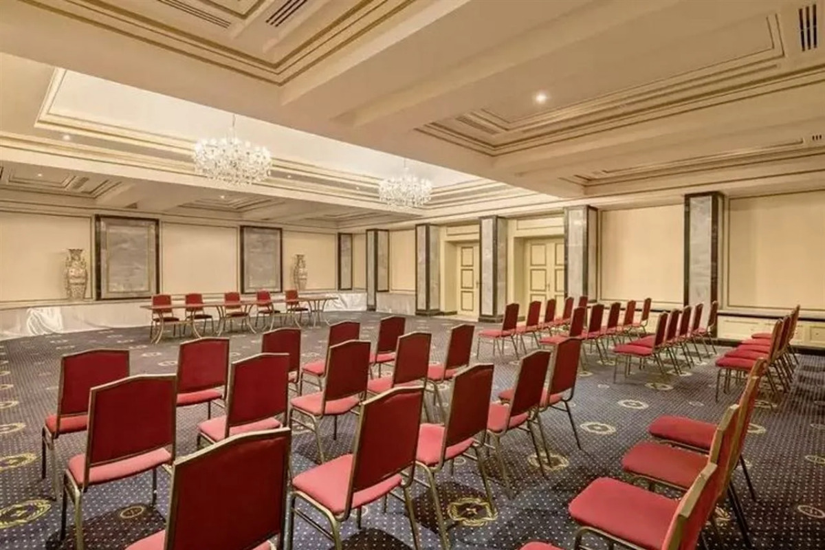 Seven Seas Hotel Blue