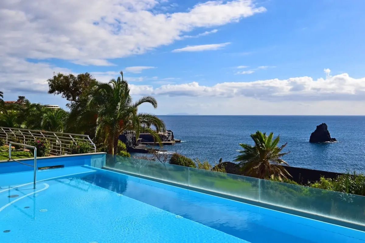 Pestana Promenade Ocean Resort Hotel