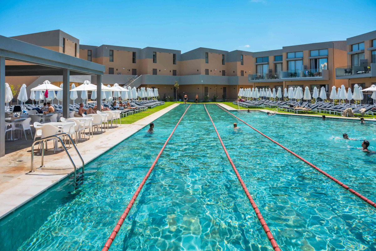 Kiani Beach Resort Family