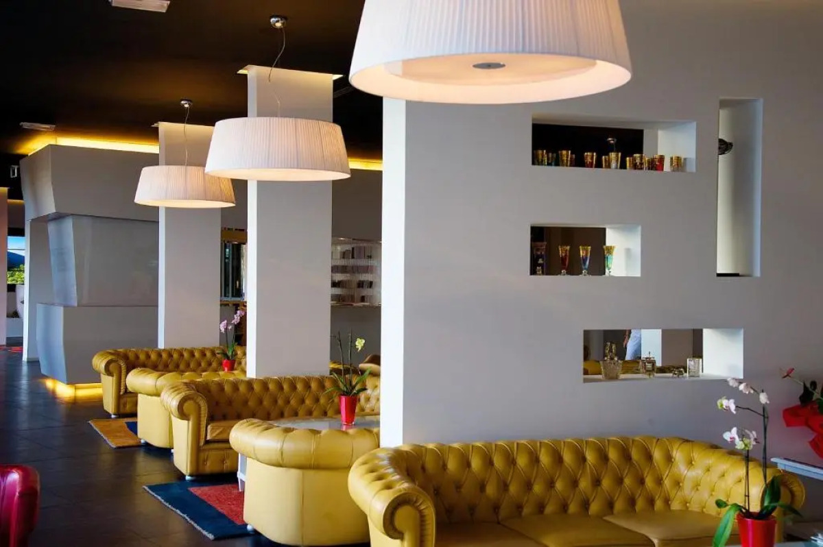 Panoramic Hotel Plaza