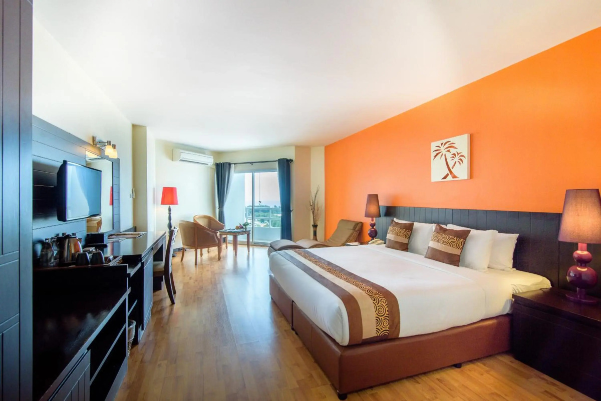 Golden Beach Cha-Am Hotel