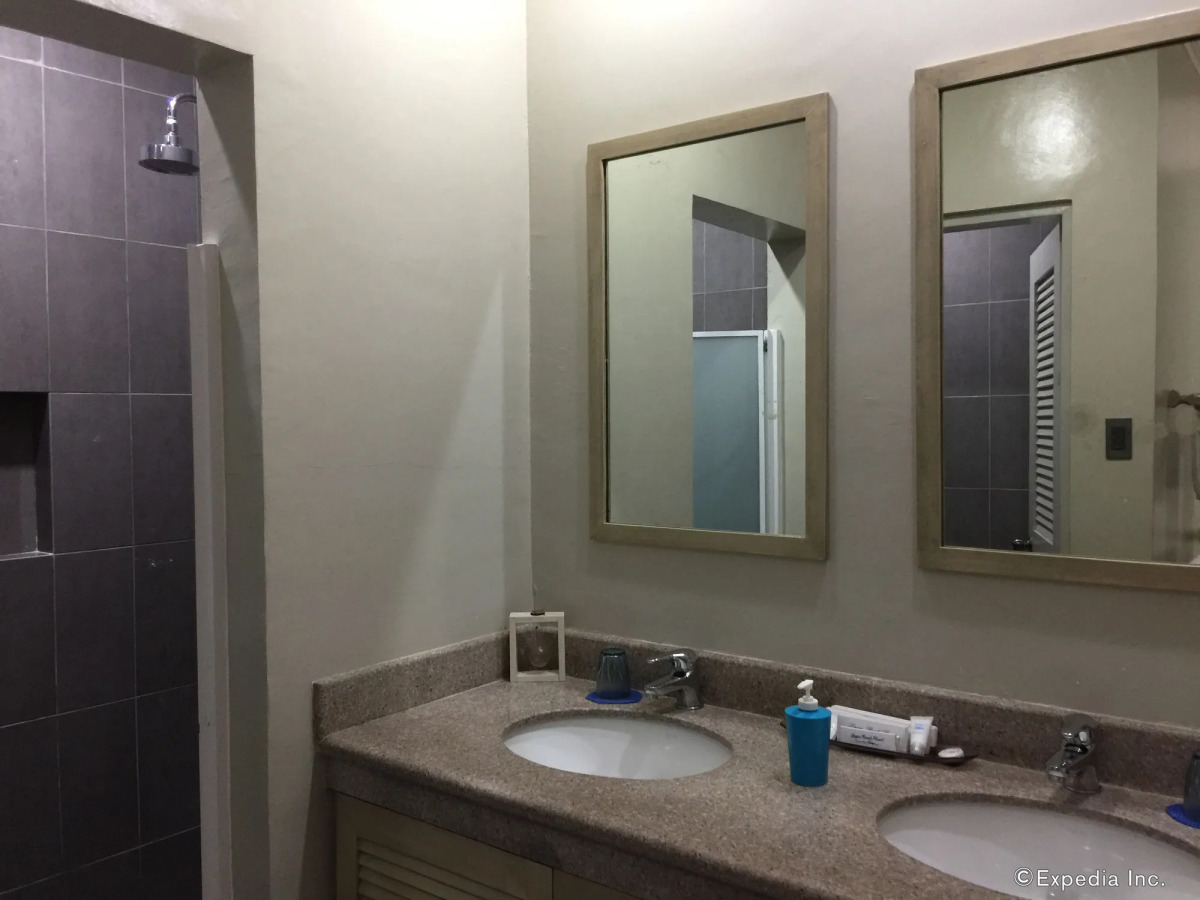 Panglao Pearl Premier White Sand Resort