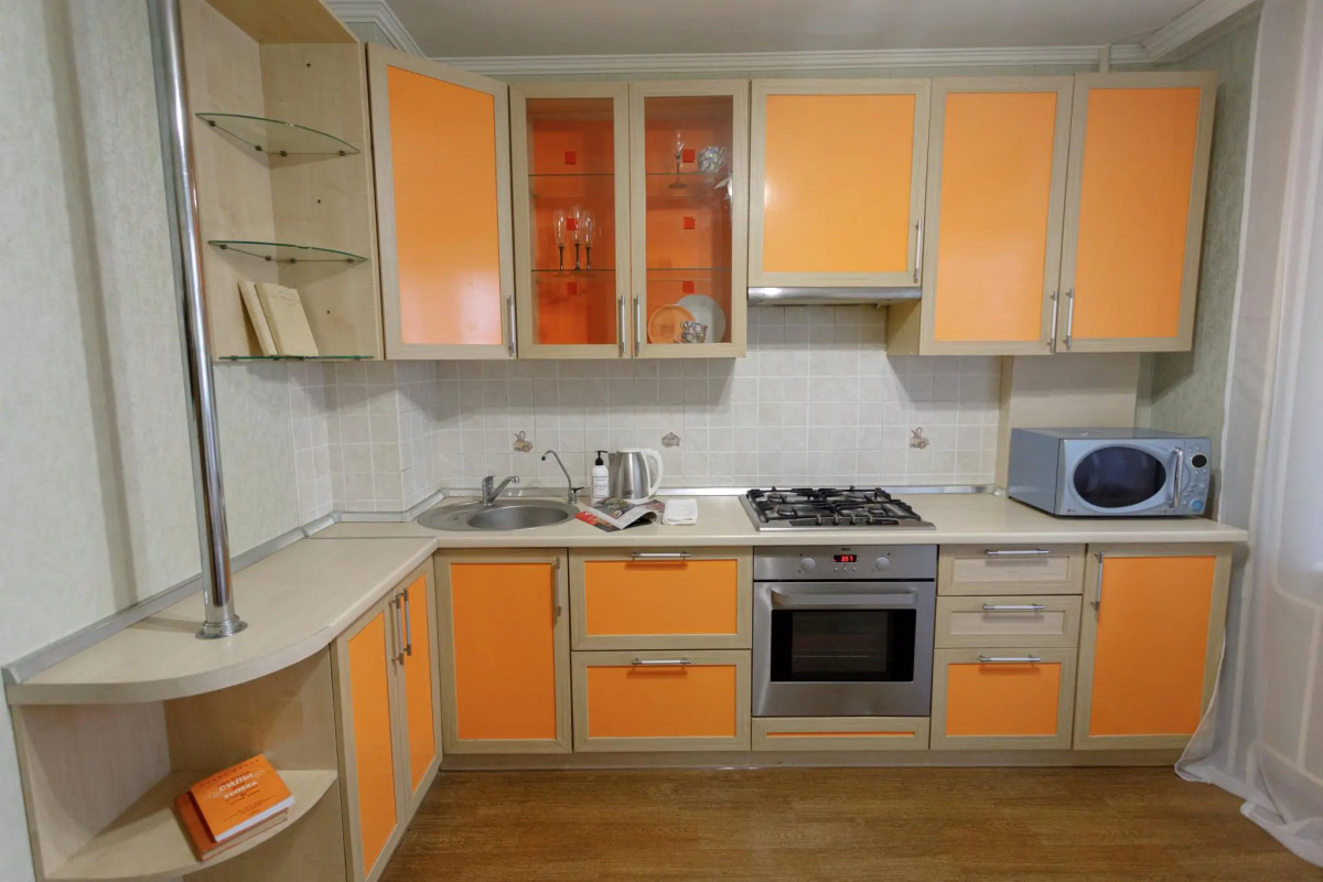 Версаль на улице Пролетарская 25