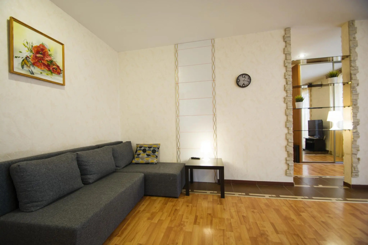 Апартон на проспекте Независимости 52