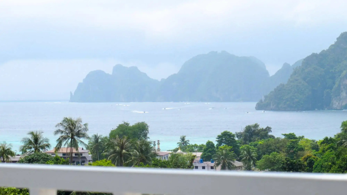 Phi Phi Uphill Cottage