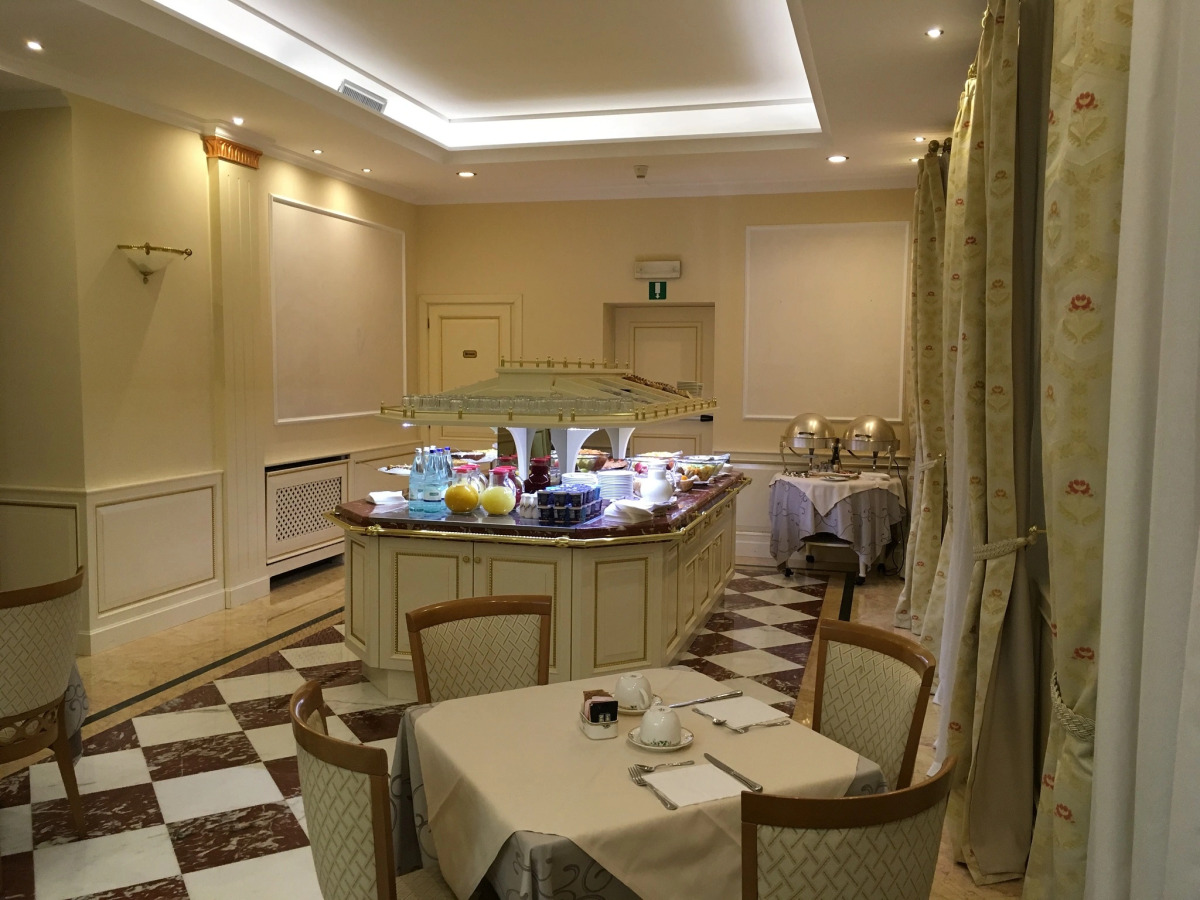 Andreola Central Hotel