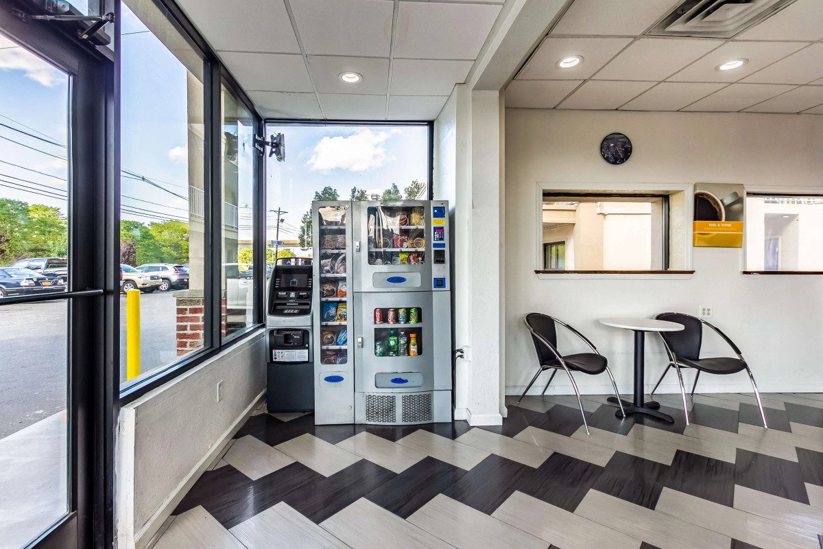 Motel 6 Elizabeth, NJ - Newark Liberty Intl Airport