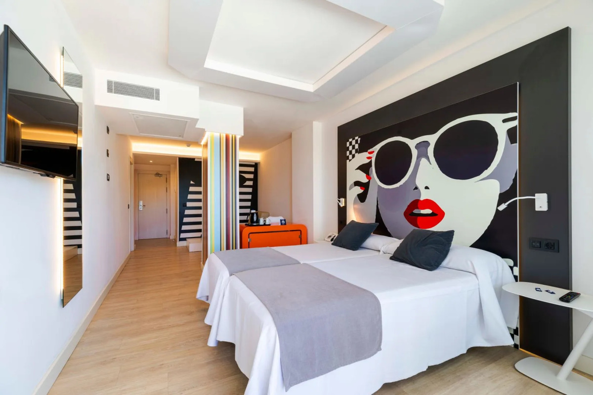 Отель THB Naeco Ibiza - Adults Only