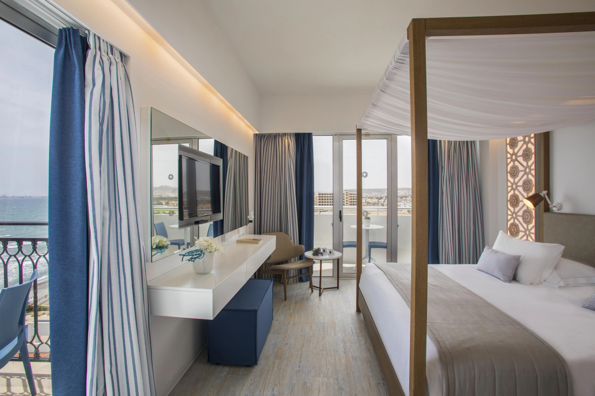 Lordos Beach Hotel & Spa