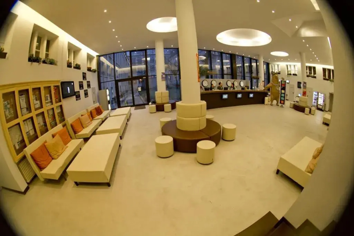 Отель Plus Berlin