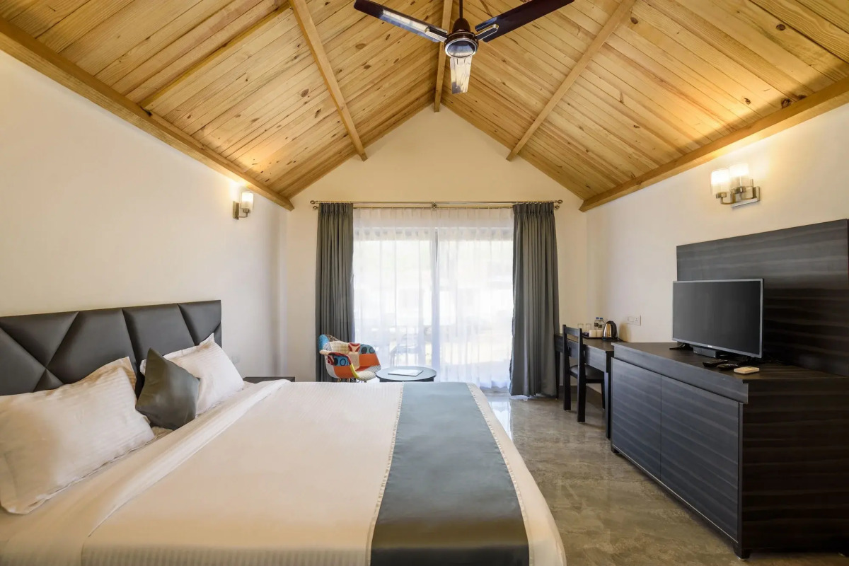 White woods Resort & Spa