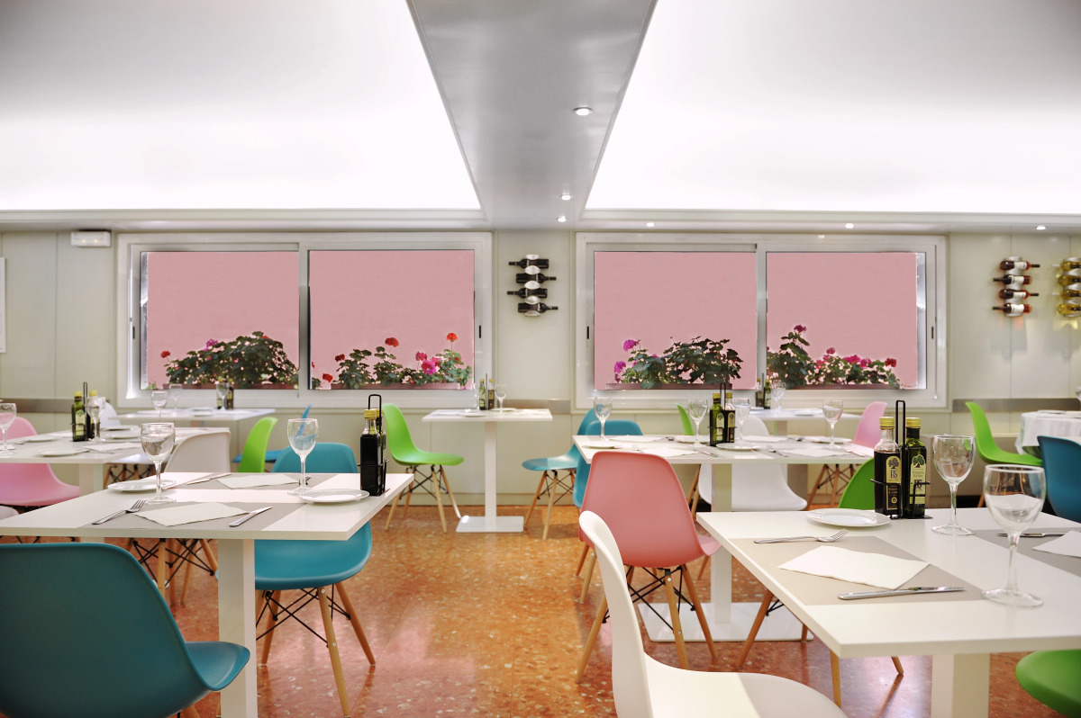 Отель Tres Torres Atiram