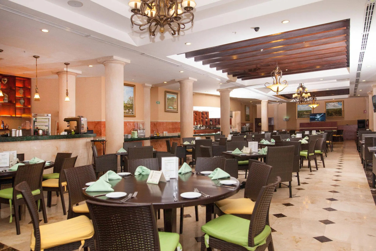 Courtyard By Marriott Cancun Airport