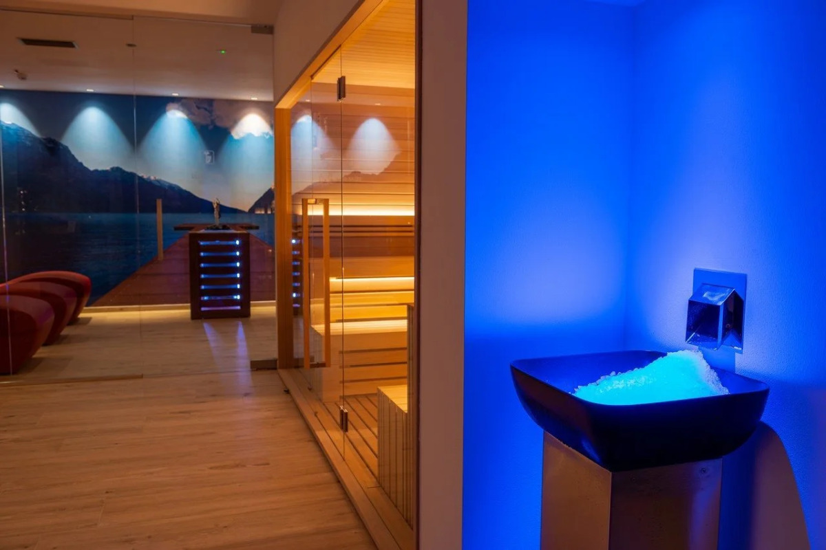 Lake Front Hotel Mirage