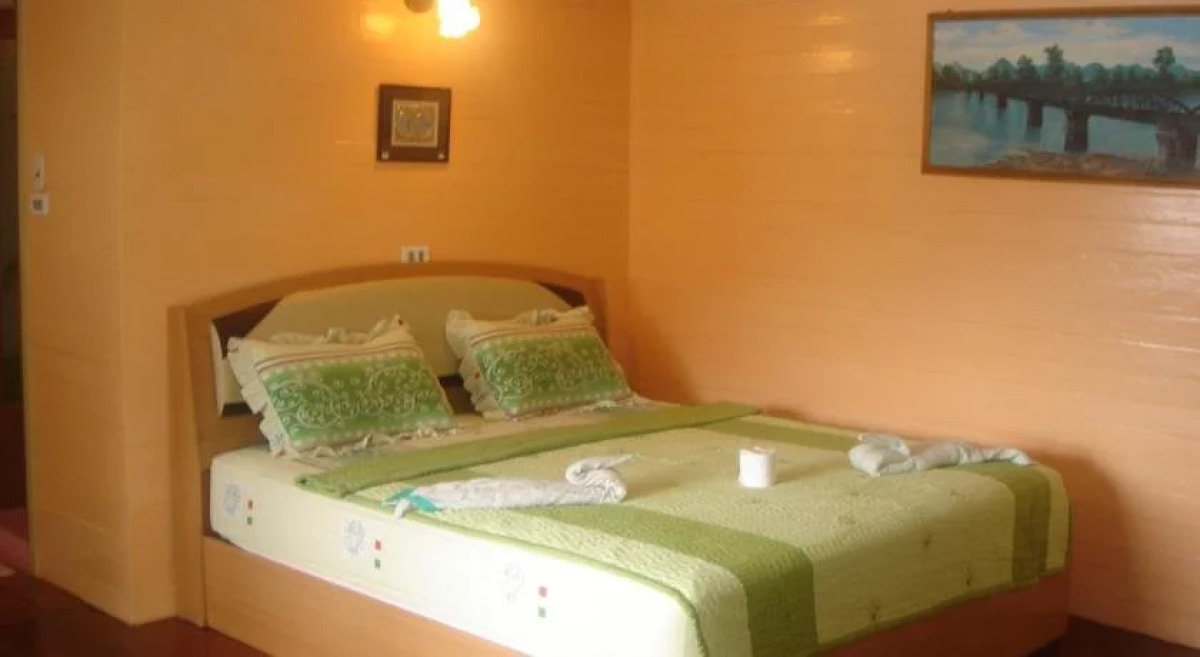 Sams River Rafthouse