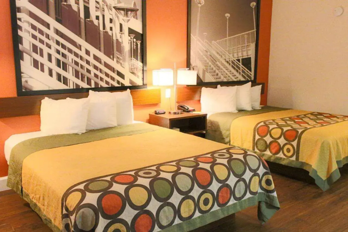 Super 8 by Wyndham Orlando International Drive