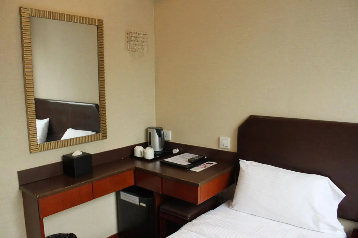 Oriental Lander Hotel