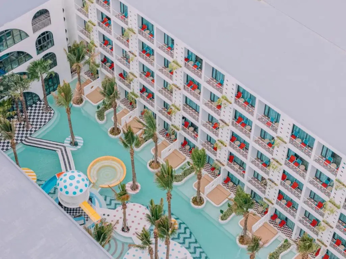 Sugar Marina POP, Kata Beach