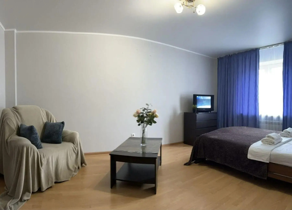 Апартаменты на улице Комарова 61