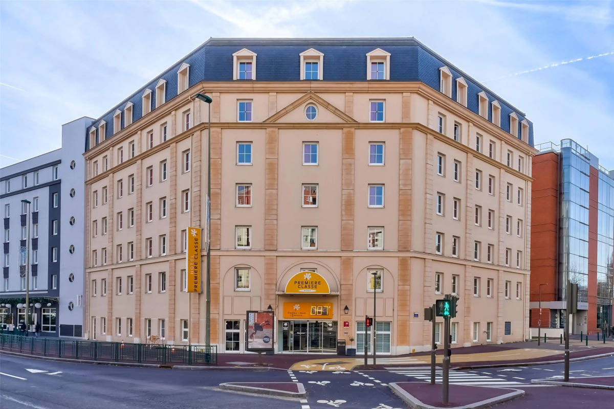 Premiere Classe Paris Ouest - Pont De Suresnes