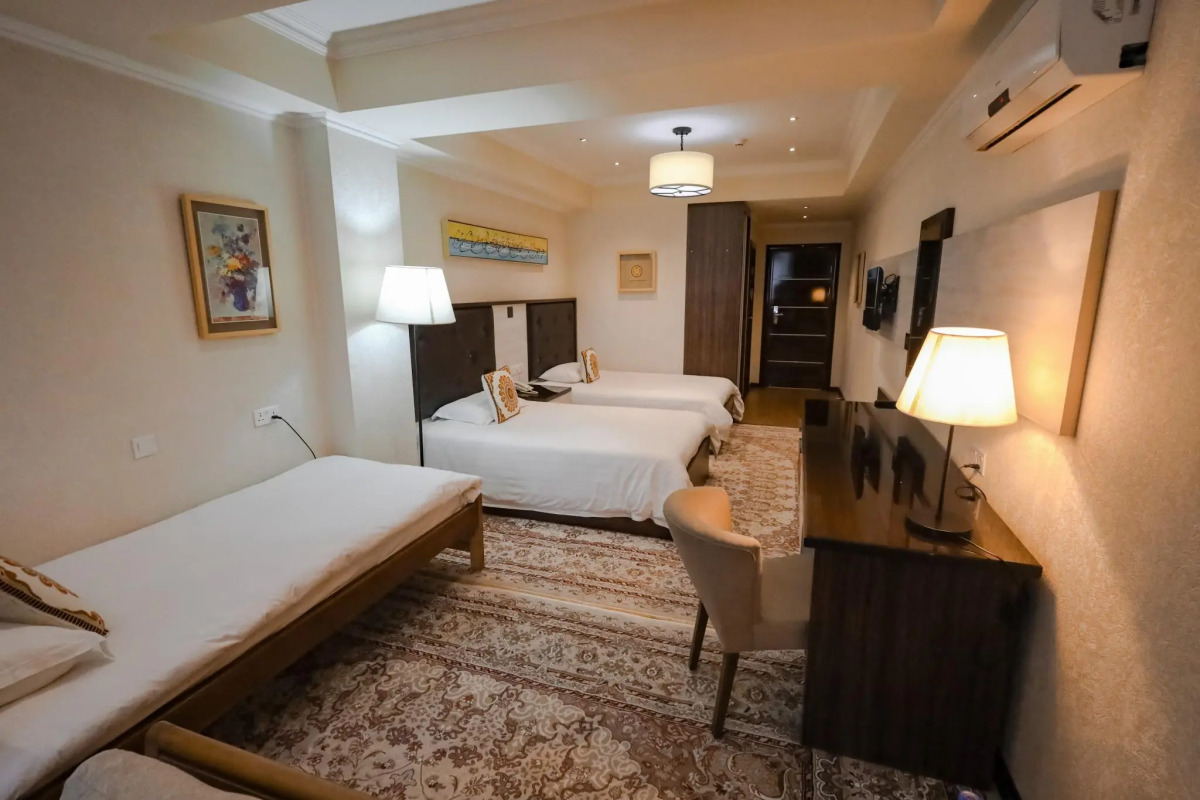 Отель Атлас