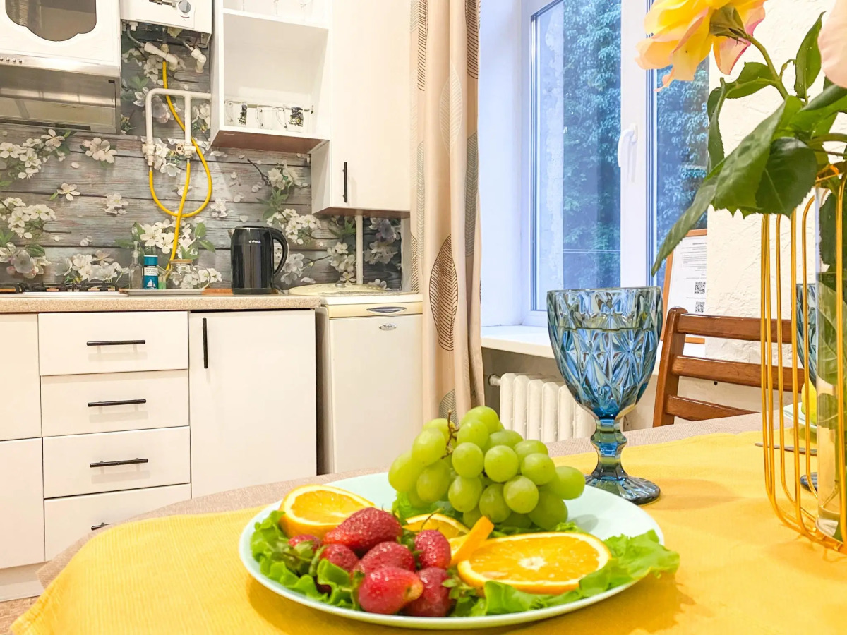 Апартаменты Счастье жить в центре Севастополя на ул. Большая Морская, д.41