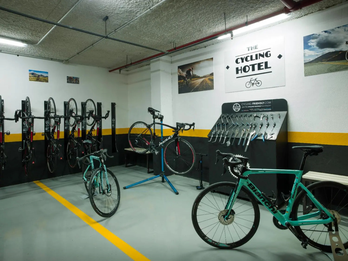 Отель H10 Estepona Palace