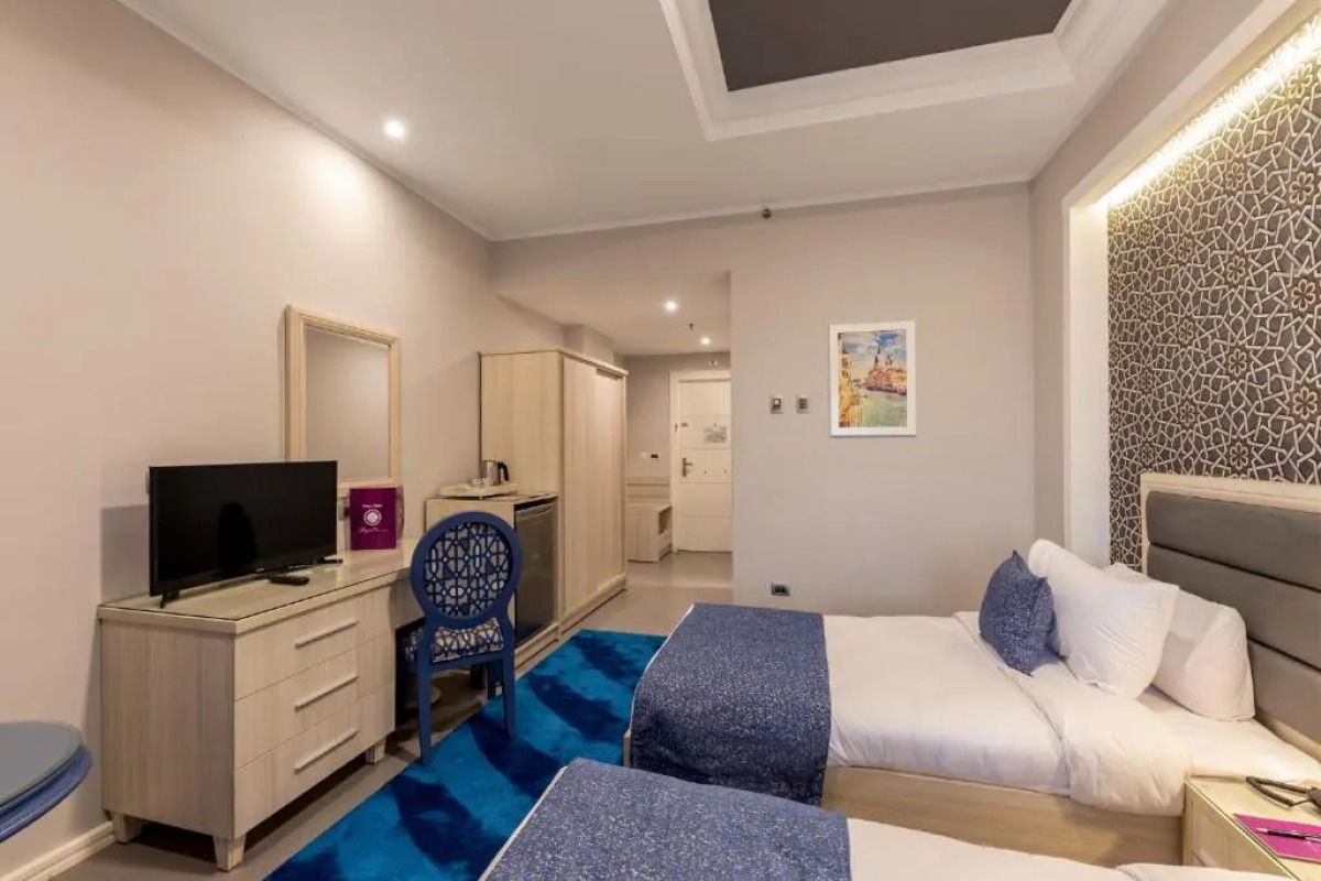 Royal Day Plaza Hotel