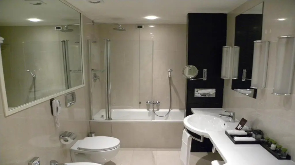 Palazzo Caracciolo Naples