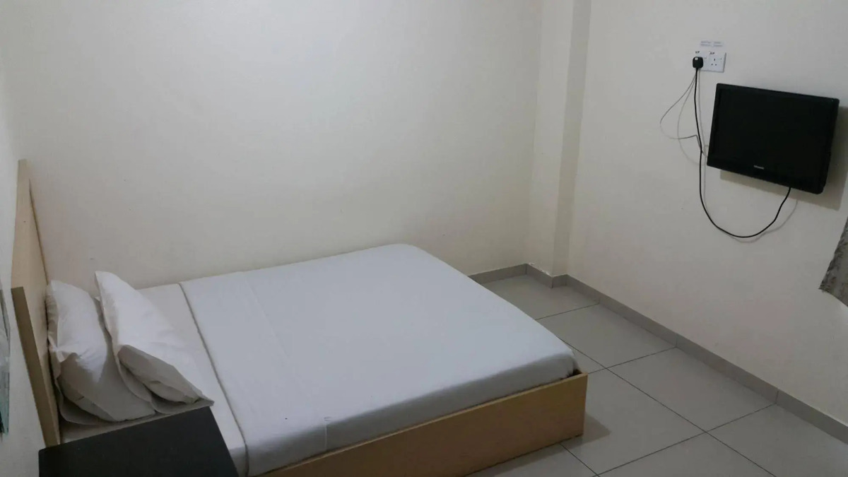 OYO 301 River Inn Hotel