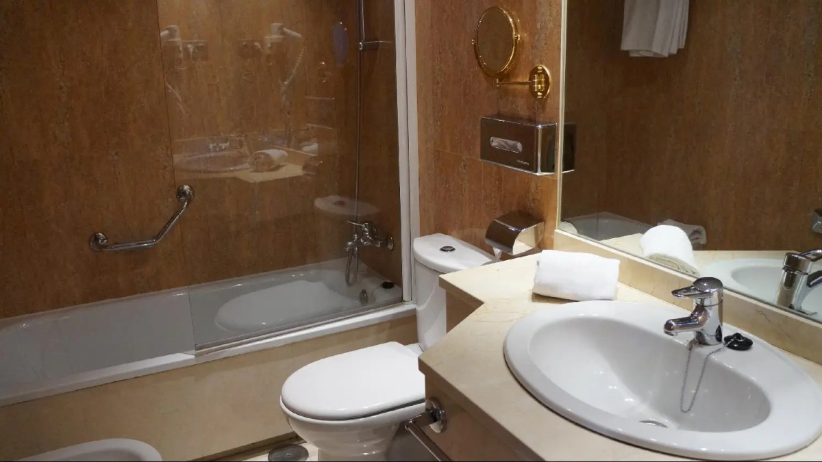 Отель Sercotel Alcalá 611