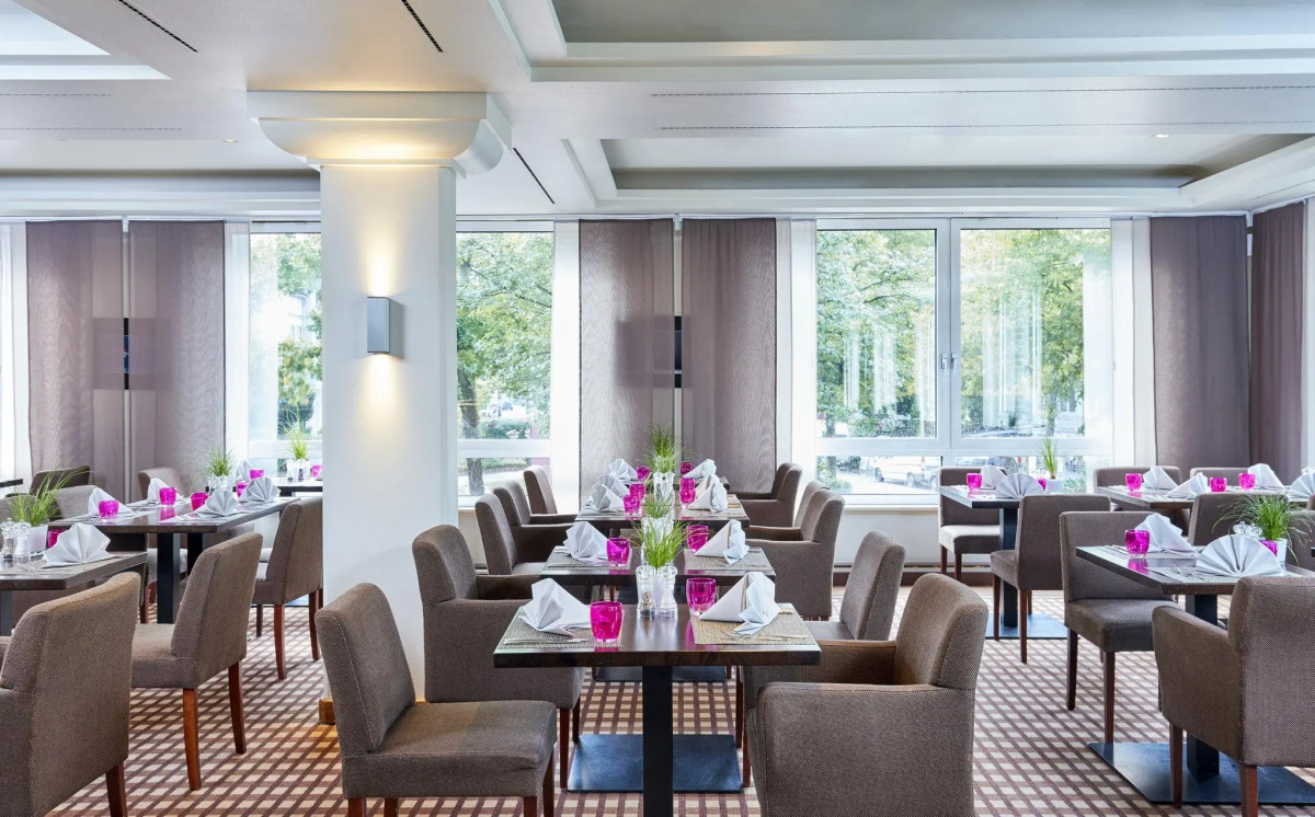 Crowne Plaza Hamburg - City Alster by IHG