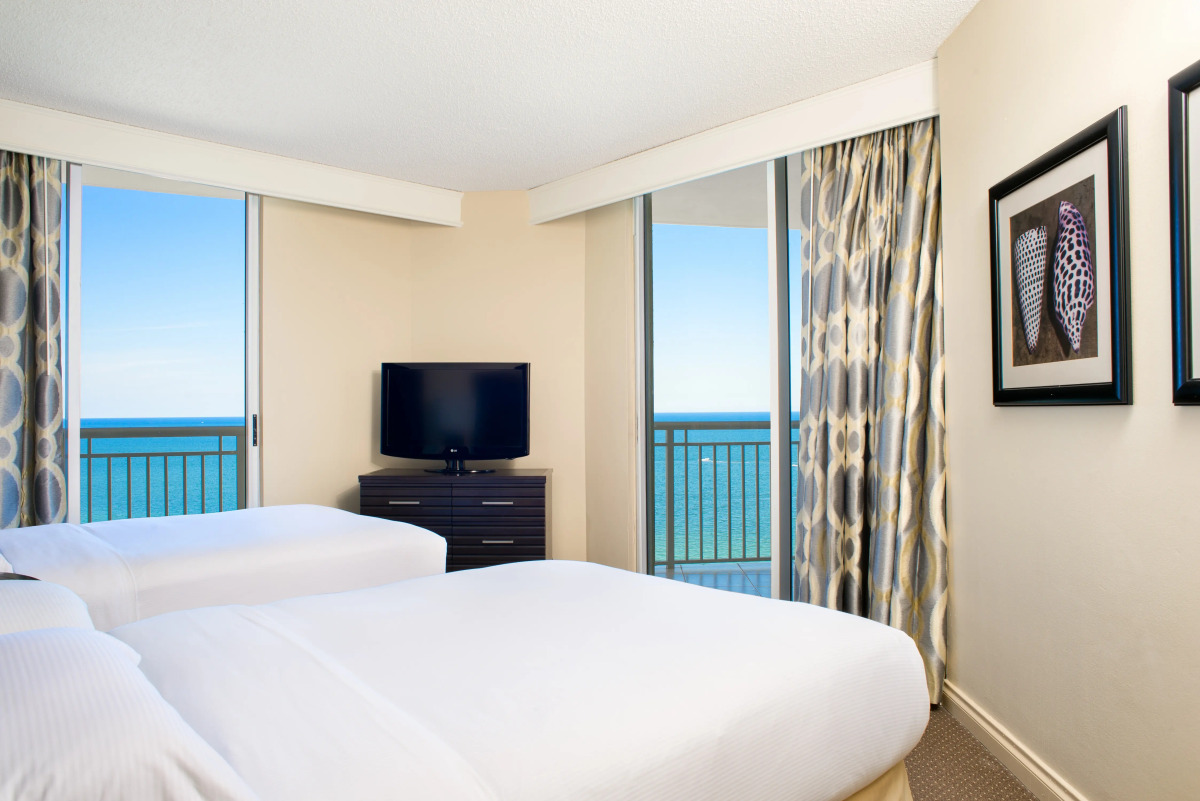 DoubleTree Resort & Spa by Hilton Ocean Point-N. Miami Beach