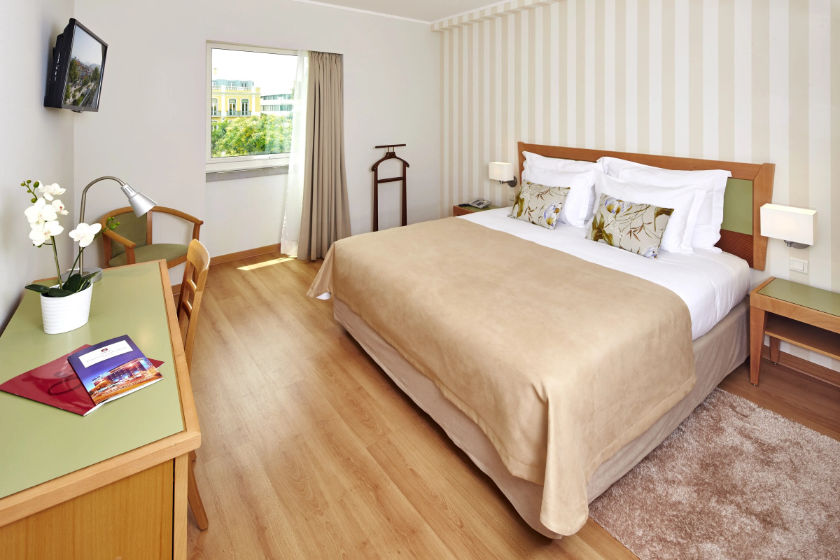 Luna Esperança Centro Hotel