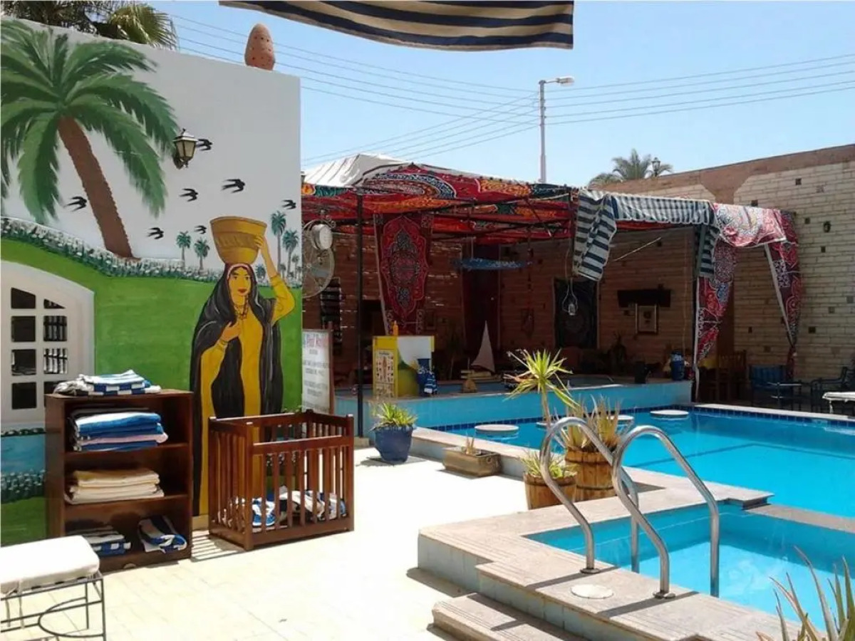 Nile Valley Hotel & Restaurant