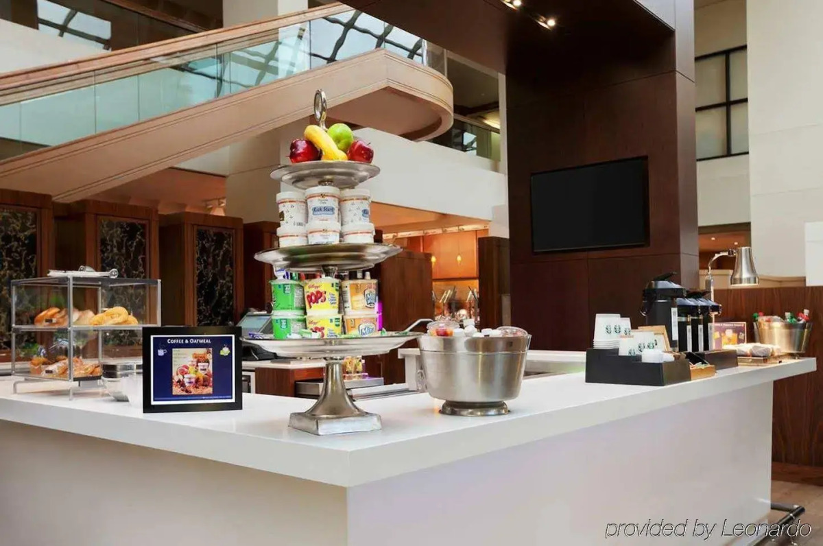 Hilton Miami Airport Blue Lagoon