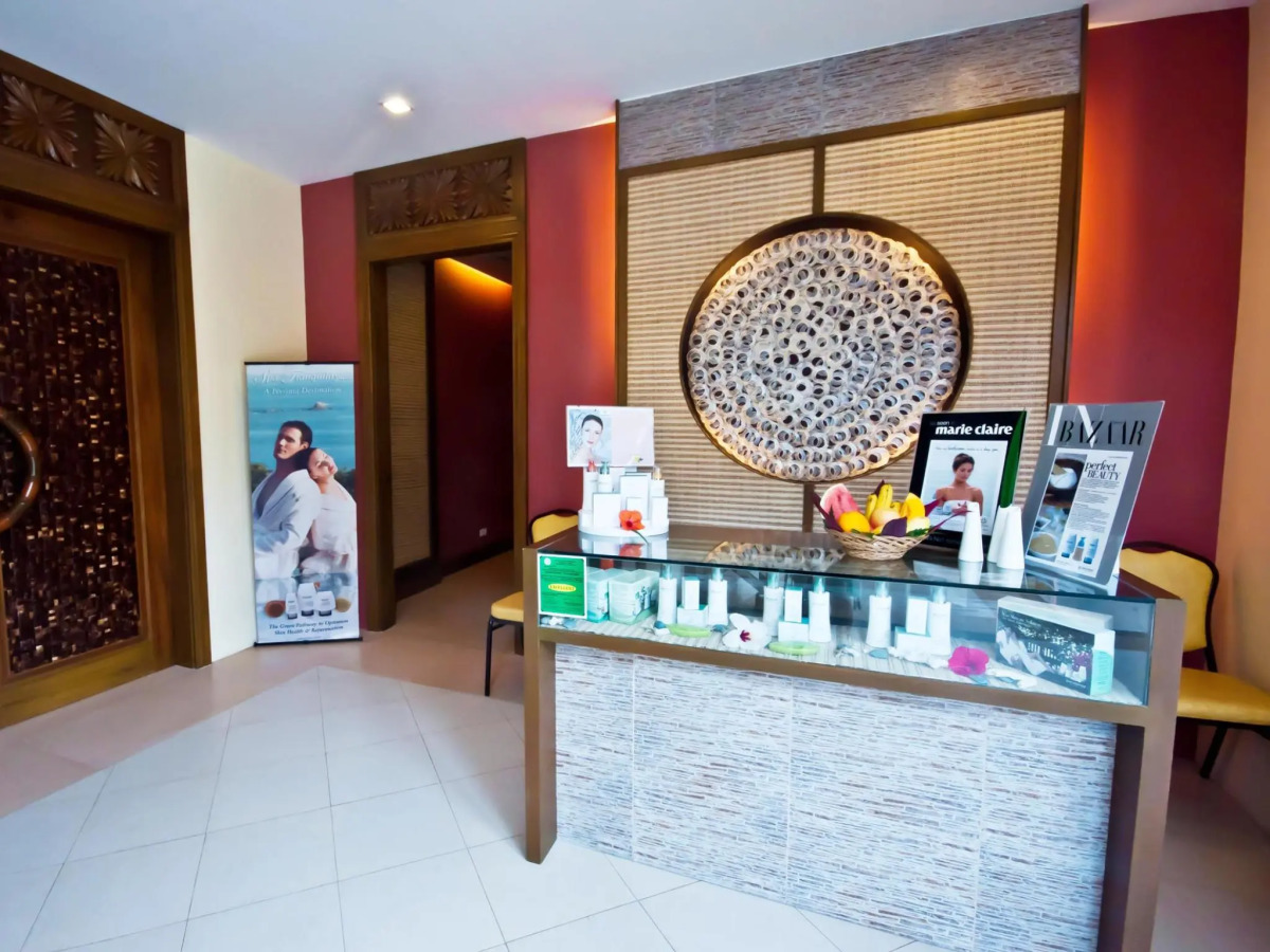 Boracay Tropics Resort Hotel