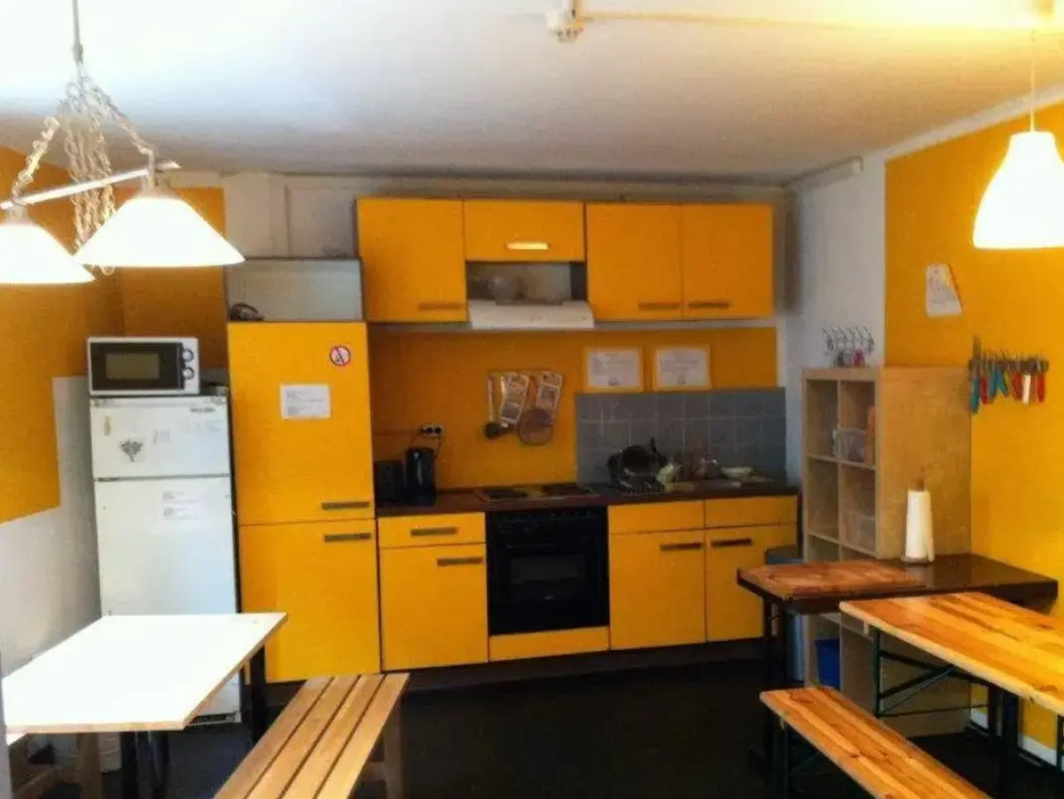 Station Hostel For Backpackers