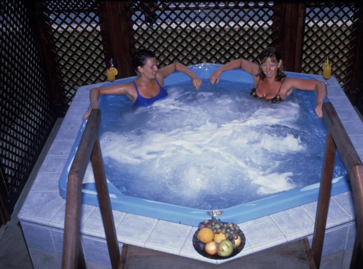 Senator Hotel Apartments - Adults Only