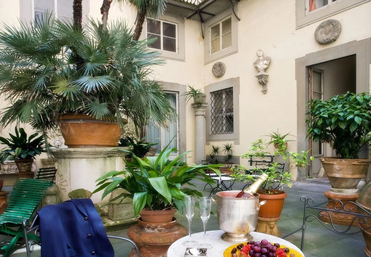 All Suites Palazzo Magnani Feroni