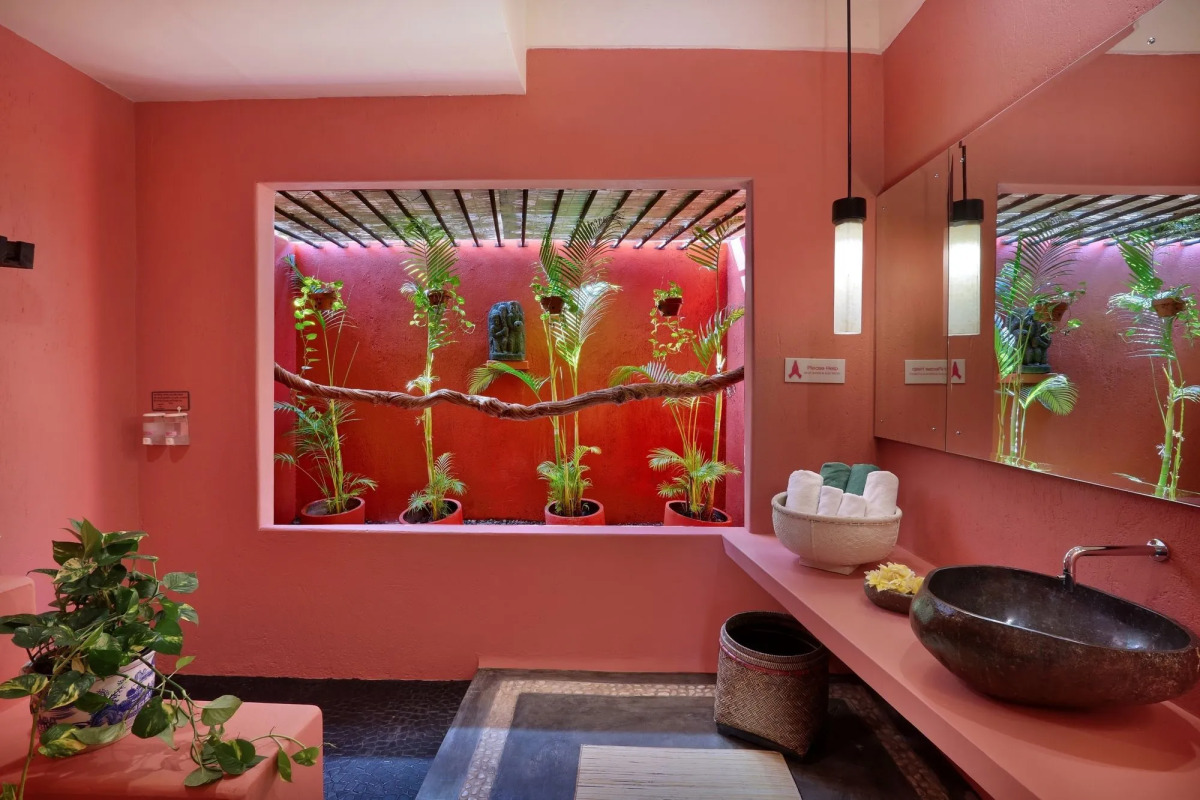 PinkCoco Uluwatu - Constant Surprises & for Cool Adults Only