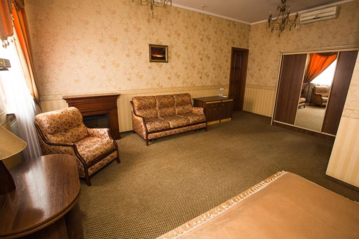 Отель Magnat Lux